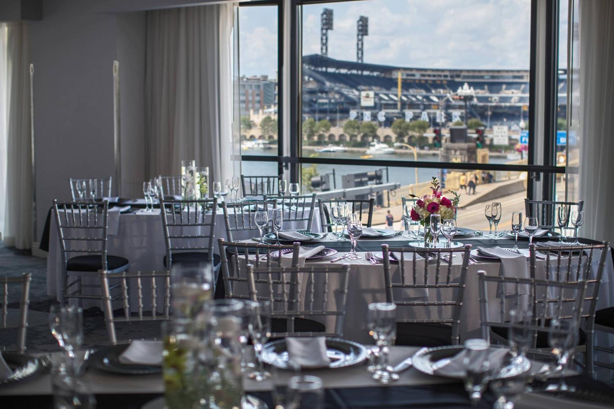 Renaissance Pittsburgh Hotel Экстерьер фото